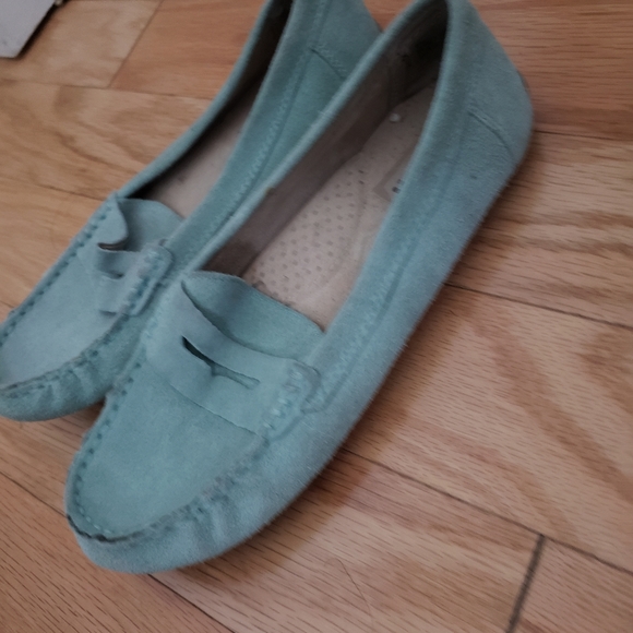 White Mountain Mint green suede moccasins sz 7.5 - Picture 3 of 5